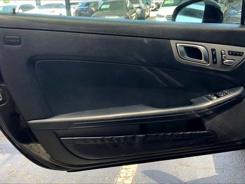 Used 2019 Mercedes-Benz SLC 300 image 19