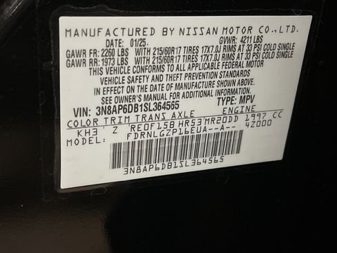 Used 2025 Nissan Kicks SR image 27