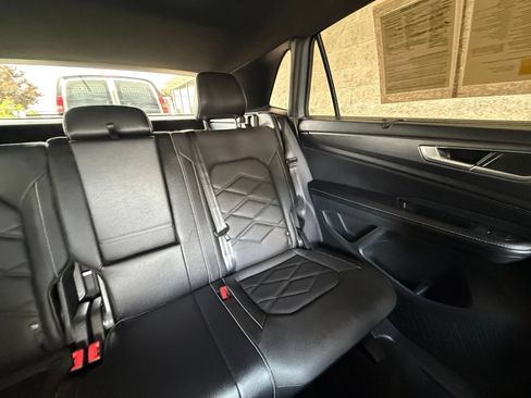 Used 2026 Volkswagen Atlas Cross Sport SE FWD image 34