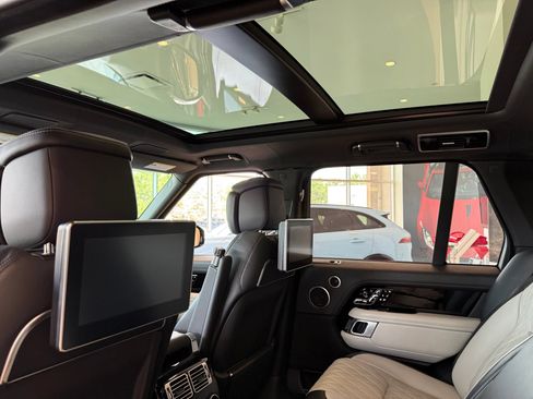 Used 2018 Land Rover Range Rover SV Autobiography Dynamic AWD/4WD image 42