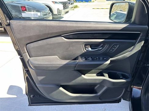 Used 2023 Honda Pilot EX-L image 19