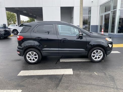 Used 2021 Ford EcoSport SE image 9