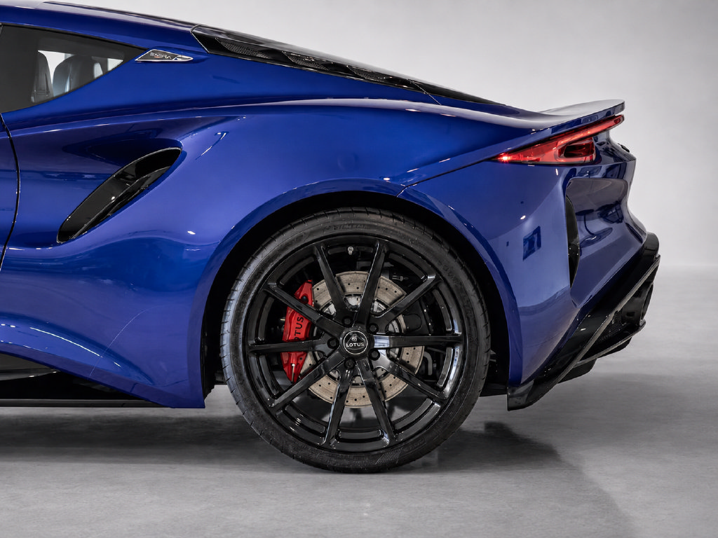 New 2026 Lotus Emira SE RWD image 6