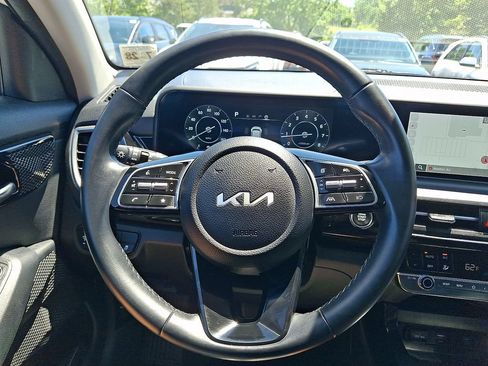 Certified 2024 Kia Seltos X-Line AWD/4WD image 8