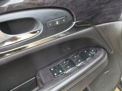 Used 2017 Buick Enclave Leather AWD/4WD image 28