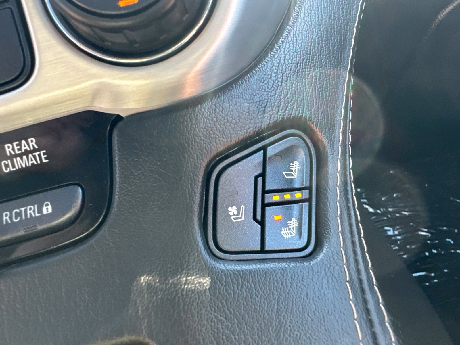 Used 2018 GMC Yukon SLT w/ Open Road Package AWD/4WD image 61