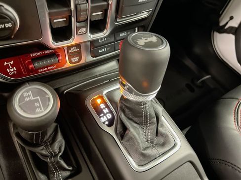 New 2026 Jeep Wrangler Unlimited Rubicon image 16