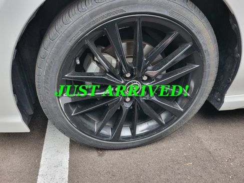 Used 2021 Toyota Camry XSE w/ Navigation Package FWD image 4