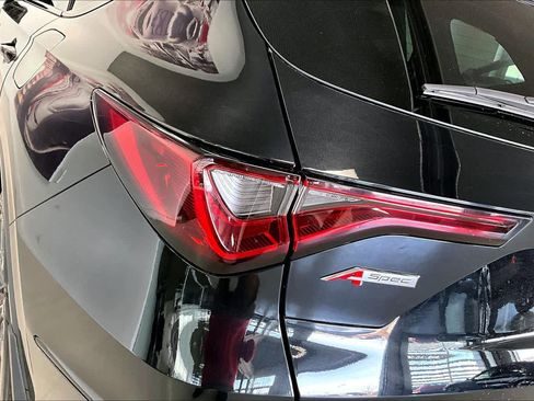 Used 2023 Acura MDX A-Spec image 30