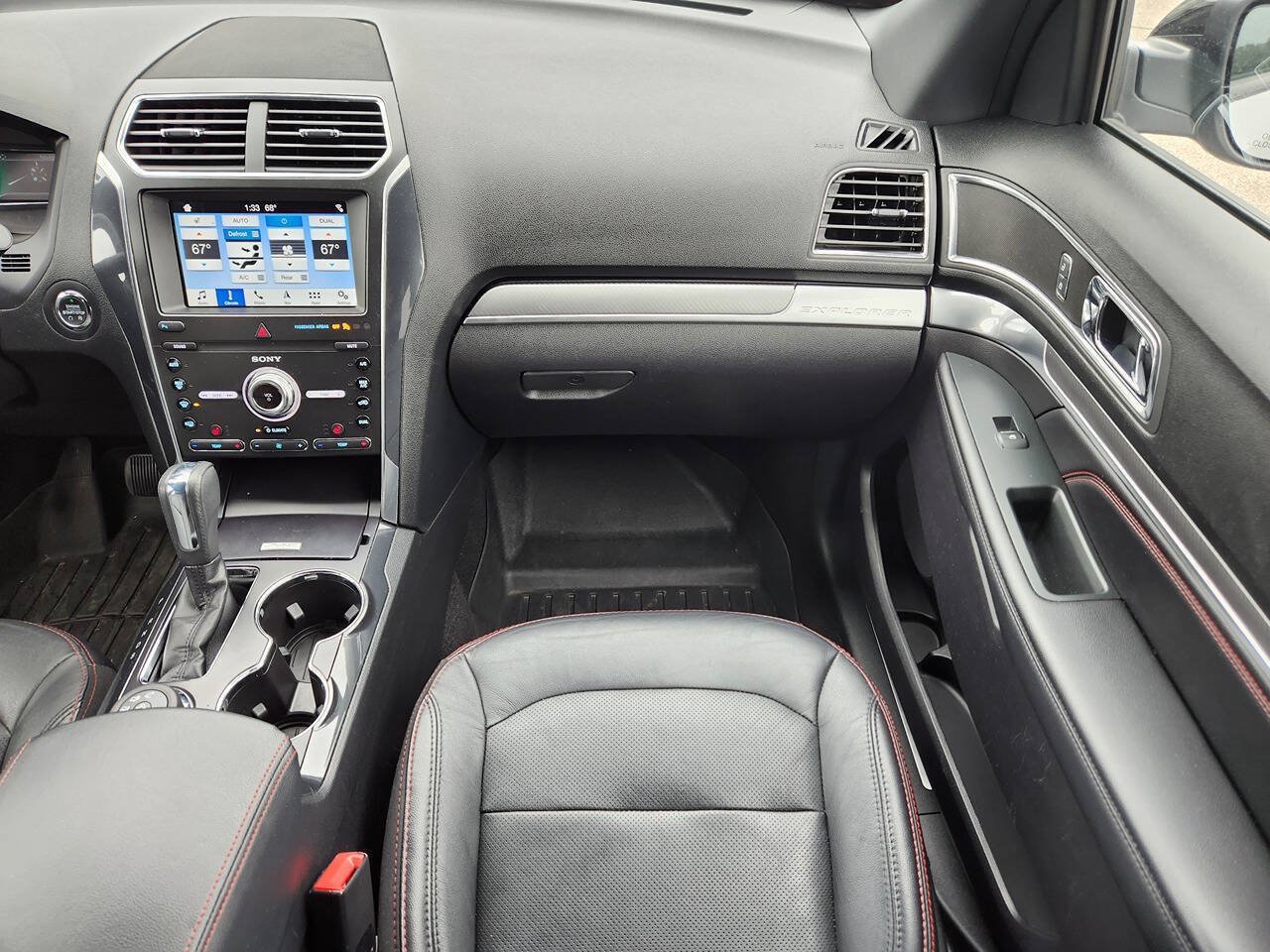 Used 2019 Ford Explorer Sport AWD/4WD image 18