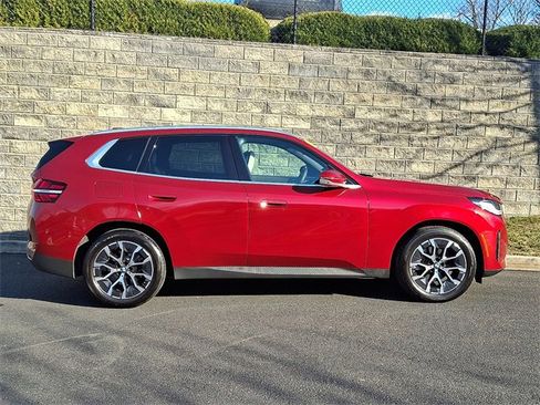 Used 2025 BMW X3 xDrive30i w/ Premium Package image 7