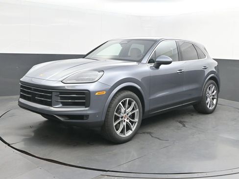 New 2026 Porsche Cayenne AWD/4WD image 1
