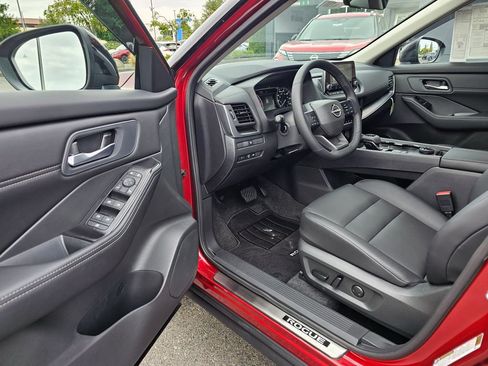 New 2026 Nissan Rogue Dark Armor AWD/4WD image 15