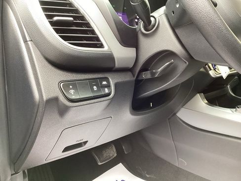 Used 2022 Kia Seltos LX image 22