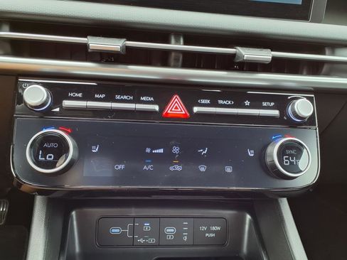 Used 2025 Hyundai Santa Cruz SEL image 49