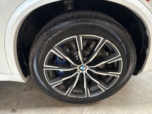 Used 2020 BMW X5 xDrive40i w/ M Sport Package AWD/4WD image 9