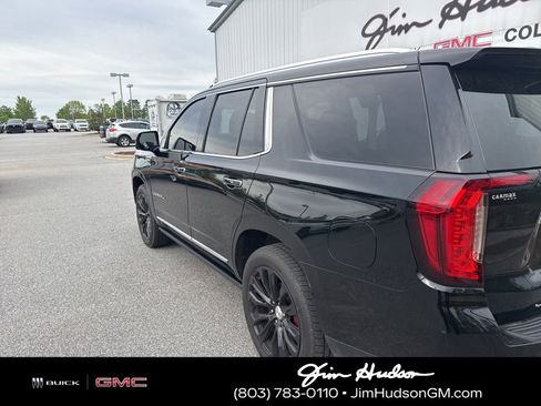 Used 2021 GMC Yukon Denali w/ Denali Premium Package image 3