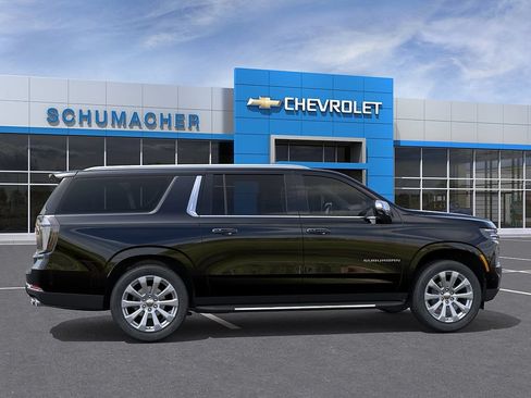 New 2026 Chevrolet Suburban Premier AWD/4WD image 5