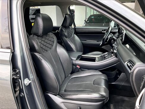 Used 2022 Hyundai Palisade Limited image 11