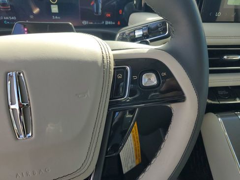 New 2025 Lincoln Aviator 2WD w/ Jet Appearance Package image 26