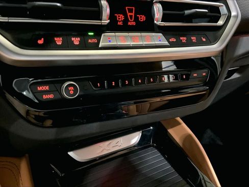 Used 2024 BMW X4 xDrive30i w/ Premium Package image 35