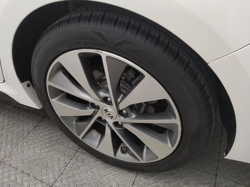 Used 2019 Kia Optima S FWD image 31