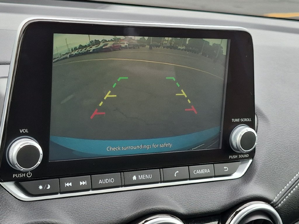 Used 2024 Nissan Sentra SV FWD image 19