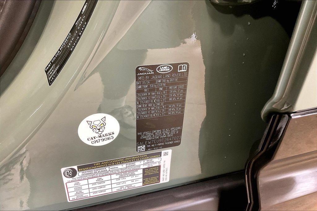 New 2026 Land Rover Defender 110 Trophy Edition AWD/4WD image 9