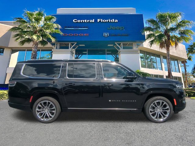 Used 2023 Jeep Grand Wagoneer L Series II AWD/4WD image 4