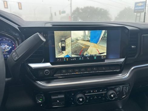 Used 2025 Chevrolet Silverado 2500 High Country w/ Technology Package image 19