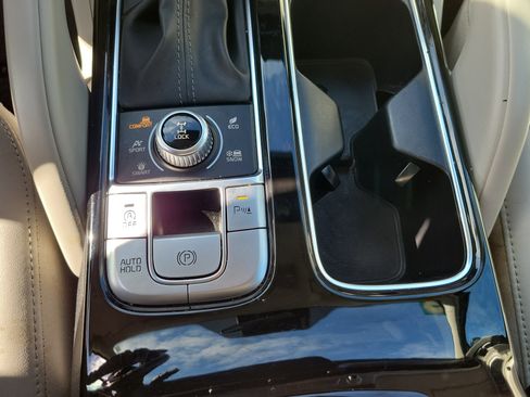 Used 2023 Kia Telluride S image 29