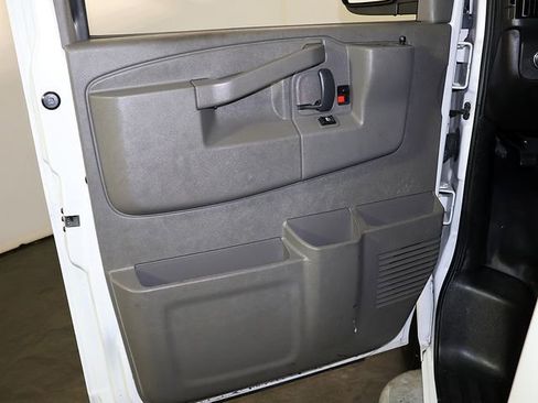 Used 2024 GMC Savana 2500 w/ Driver Convenience Package RWD image 19