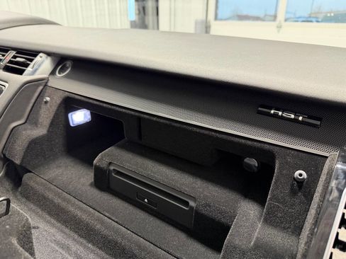 Used 2019 Land Rover Range Rover Sport HST image 21