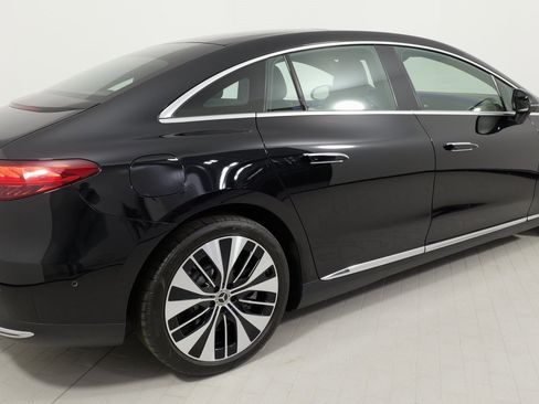 Used 2023 Mercedes-Benz EQE 500 4MATIC Sedan image 11