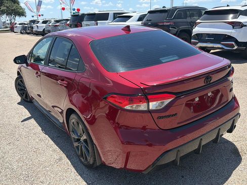 Used 2025 Toyota Corolla SE FWD image 5