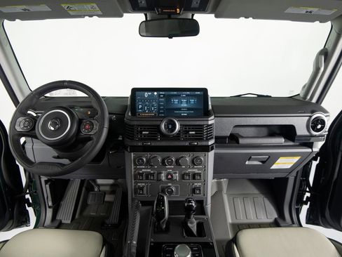 Used 2025 INEOS Grenadier AWD/4WD image 32