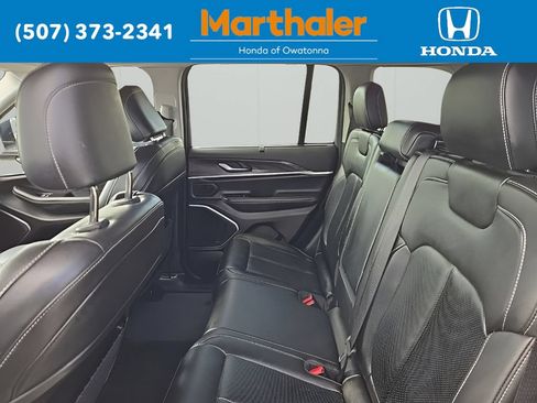 Used 2022 Jeep Grand Cherokee Limited 4xe w/ Luxury Tech Group II AWD/4WD image 12