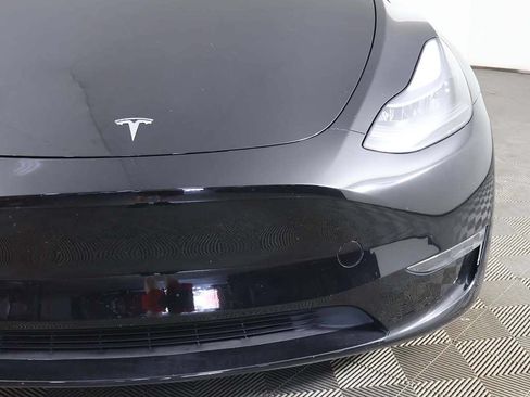 Used 2024 Tesla Model Y Performance AWD/4WD image 16