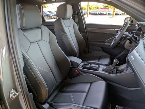 New 2025 Audi Q3 2.0T Premium image 10