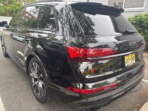 Used 2023 Audi SQ7 Premium Plus w/ Executive Package AWD/4WD image 7