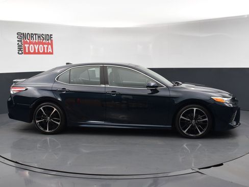 Used 2020 Toyota Camry XSE FWD image 5
