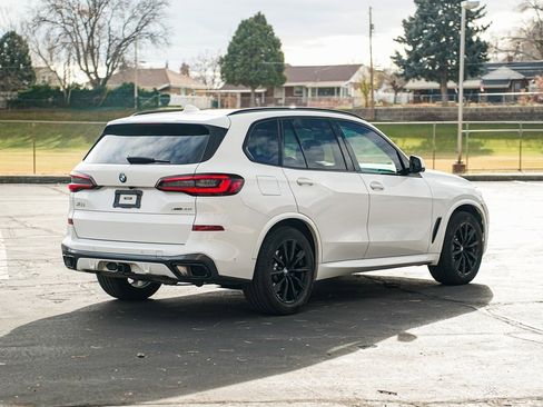 Used 2021 BMW X5 xDrive40i w/ M Sport Package image 5