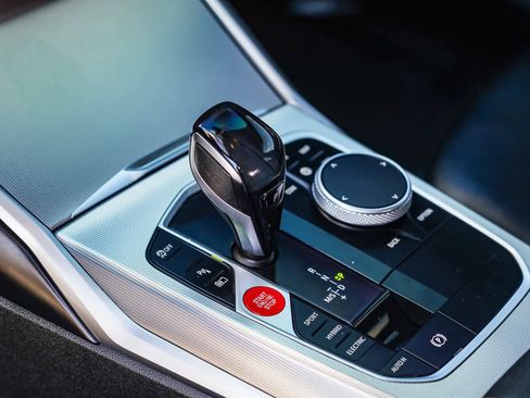 Used 2021 BMW 330e 330e w/ M Sport Package image 20