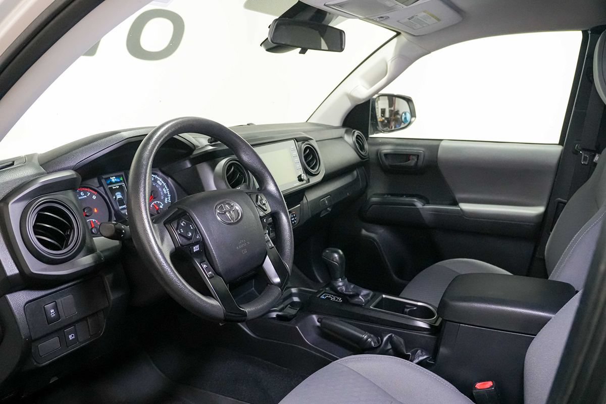 Used 2022 Toyota Tacoma SR RWD image 12