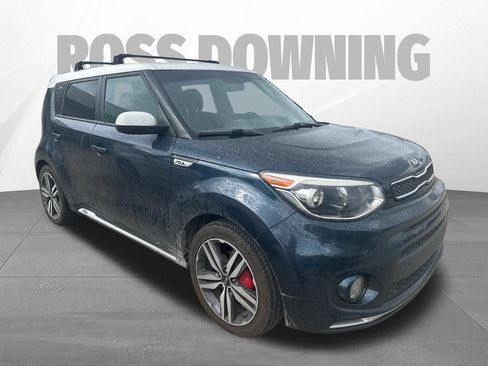 Used 2018 Kia Soul + image 3