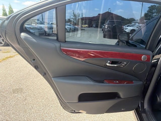 Used 2007 Lexus LS 460 L RWD image 20