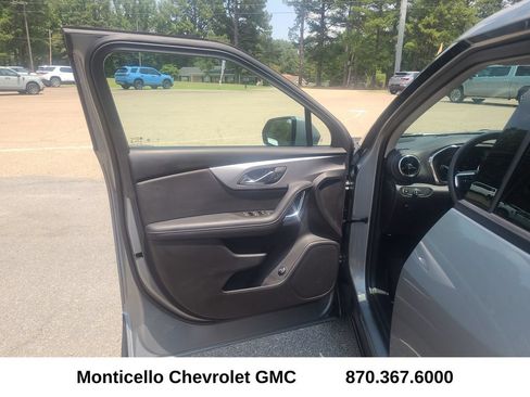 Used 2023 Chevrolet Blazer LT w/ Convenience Package FWD image 13