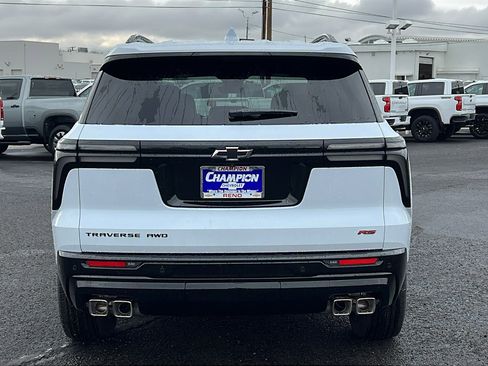 New 2026 Chevrolet Traverse RS w/ LPO, Floor Liner Package image 6