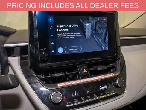 Used 2025 Toyota Corolla LE FWD image 12