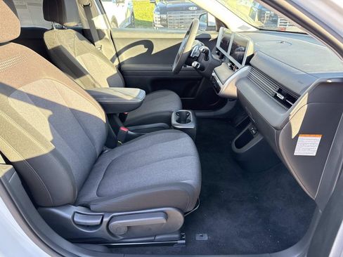 Used 2024 Hyundai Ioniq 5 SEL image 19